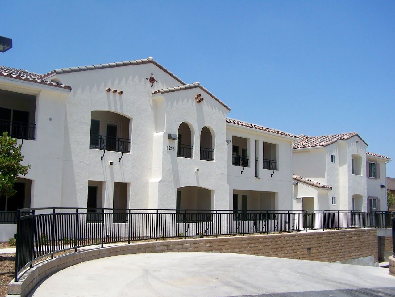 La Mision Village Apts
