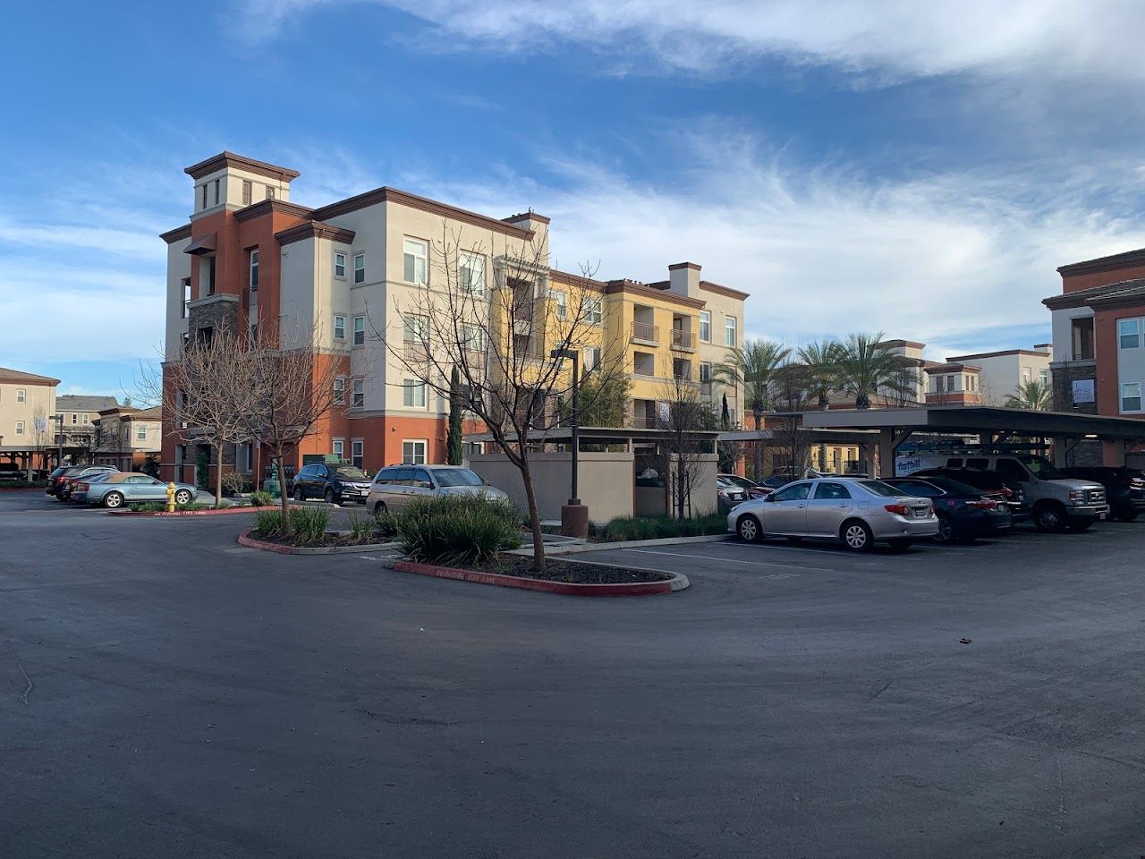 La Moraga Apartments