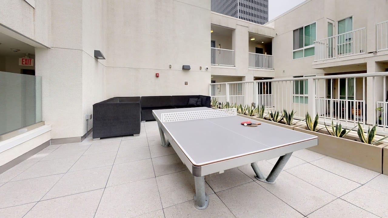 La Primavera Apts
