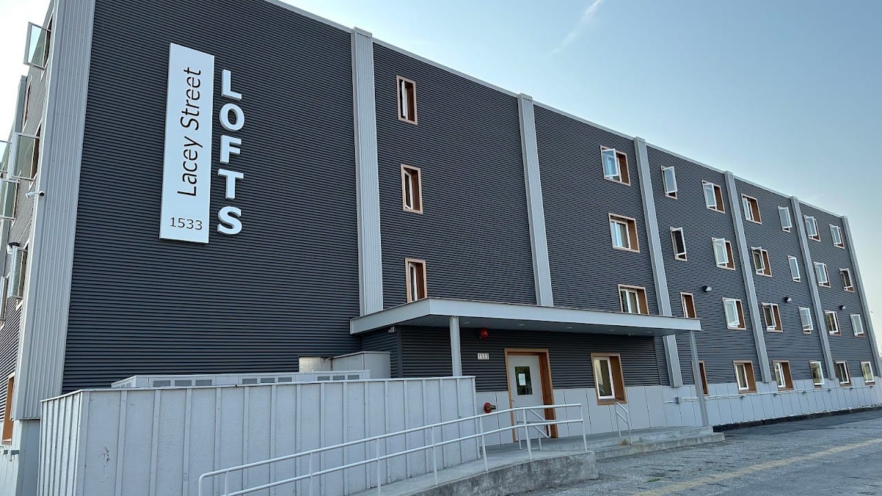 Lacey Street Apts (Northward)