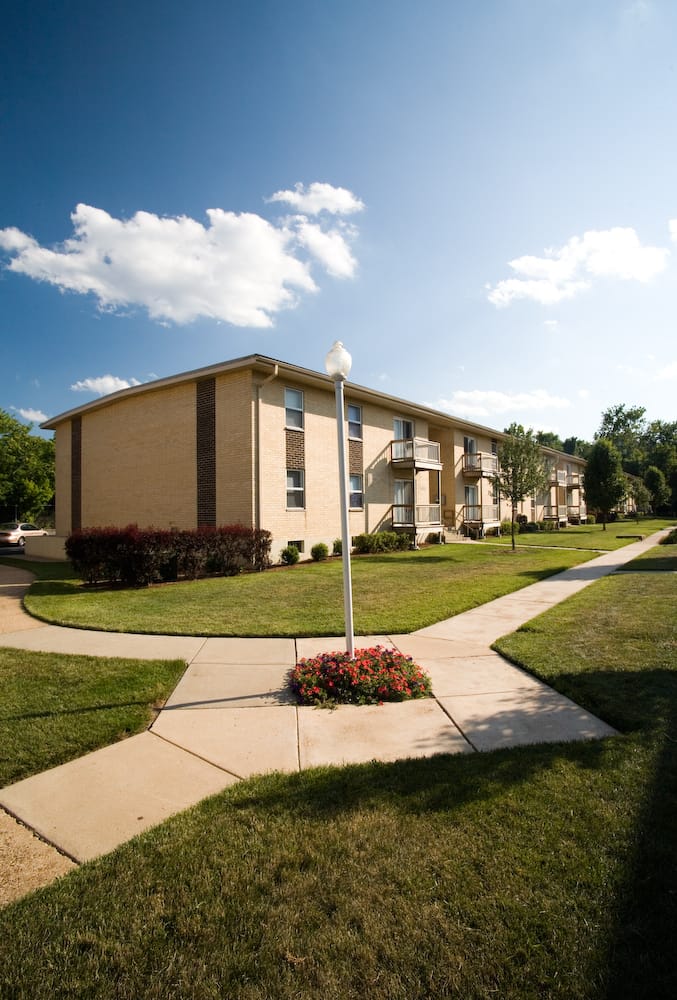 Lackland Plaza Apts