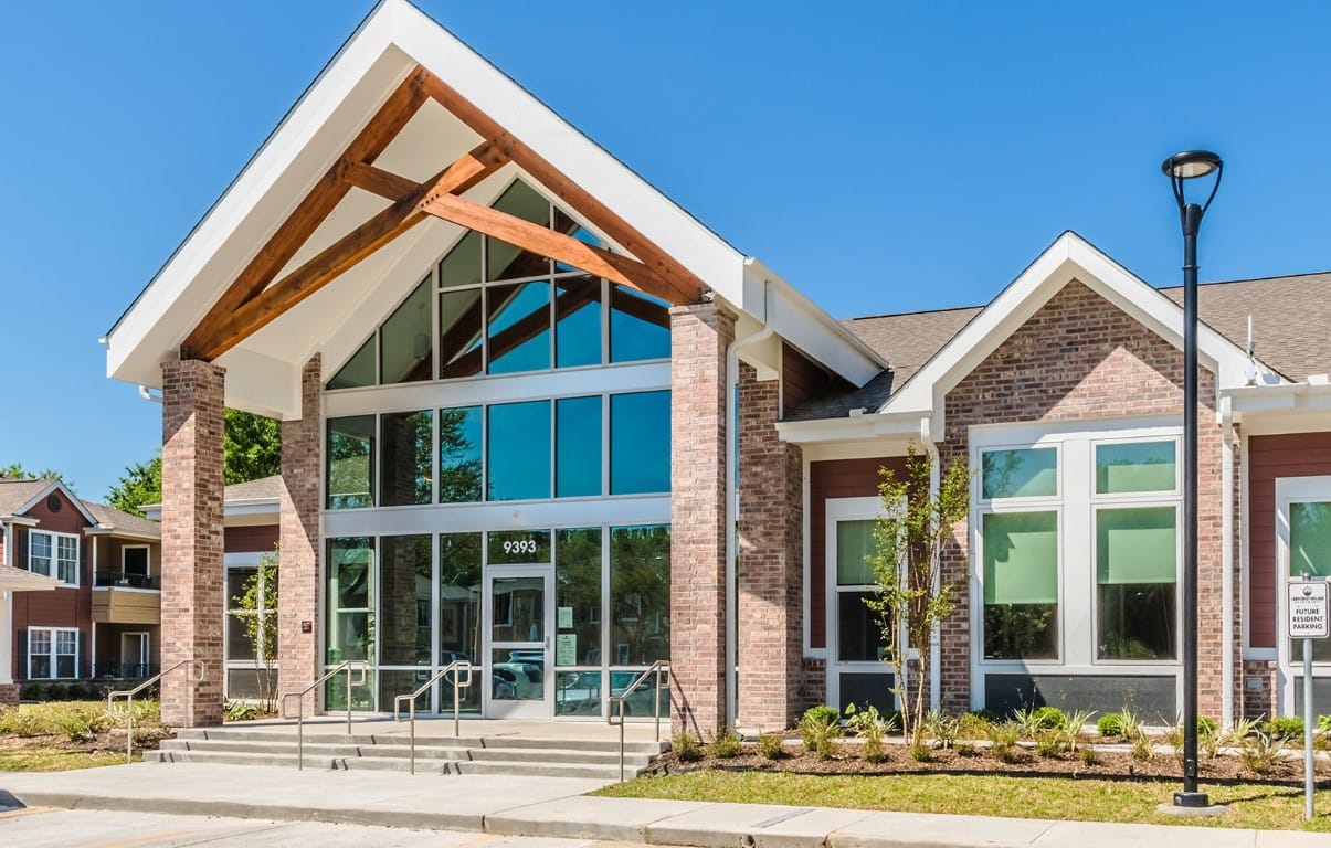Lake Crest Village