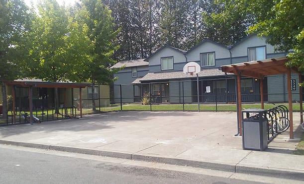 Lancaster Bridge Apts