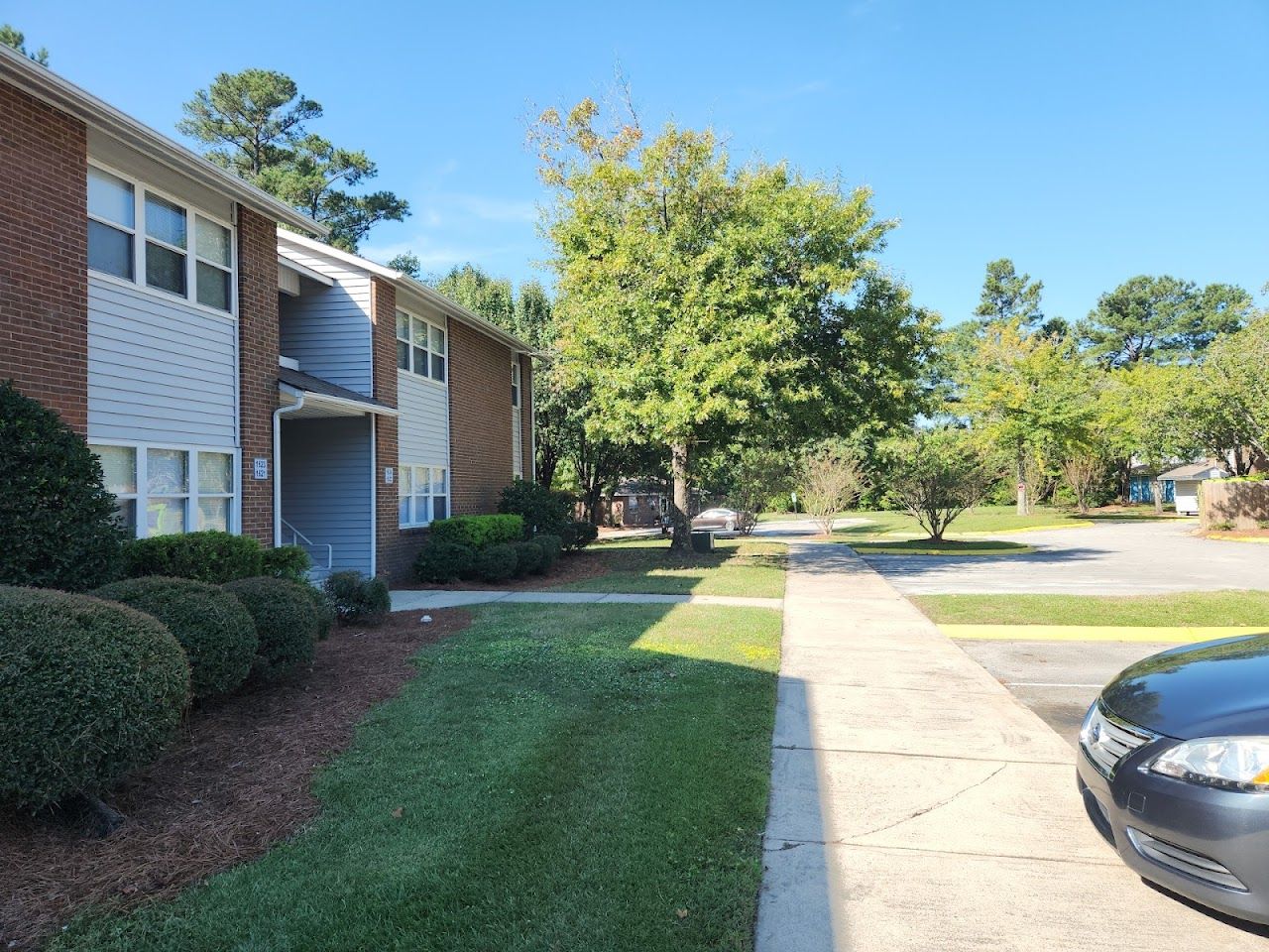 Landmark Apts