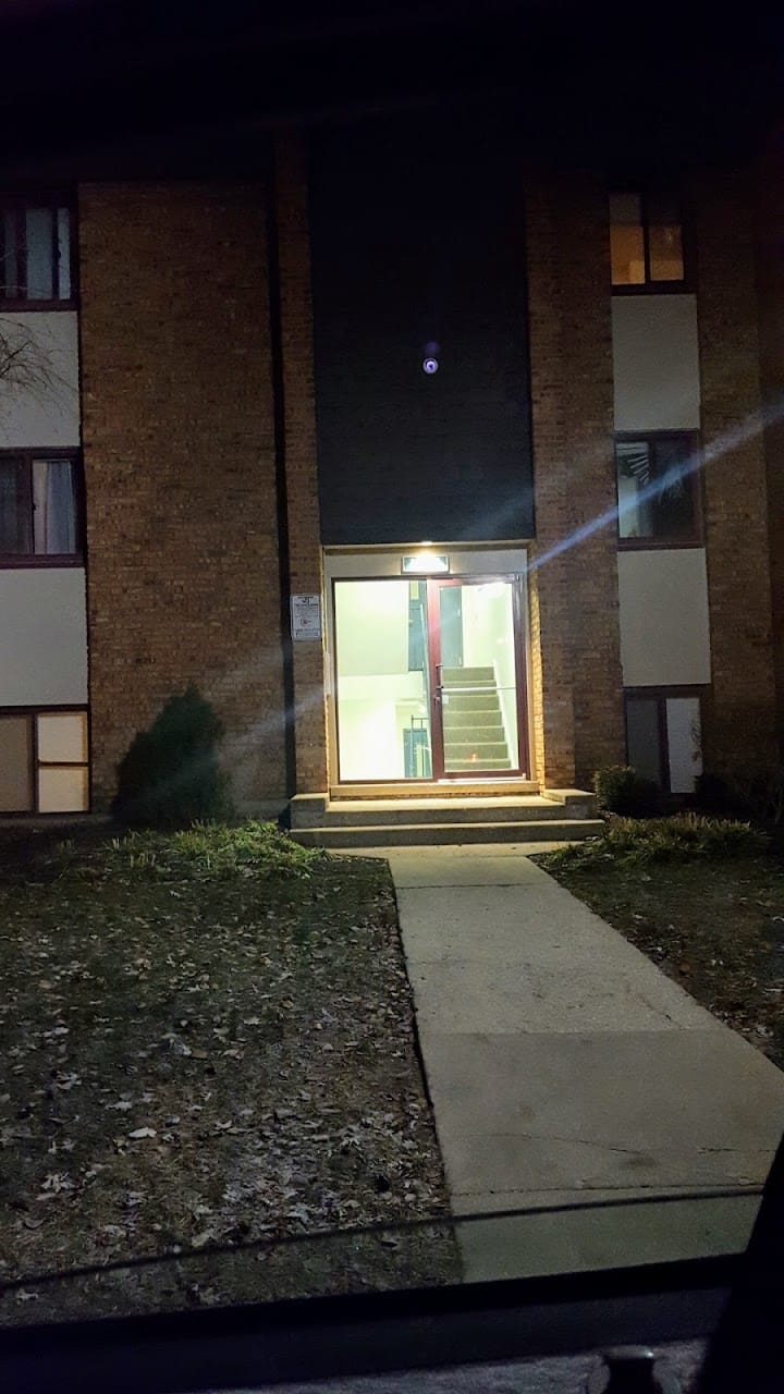 Larkin Village Apts