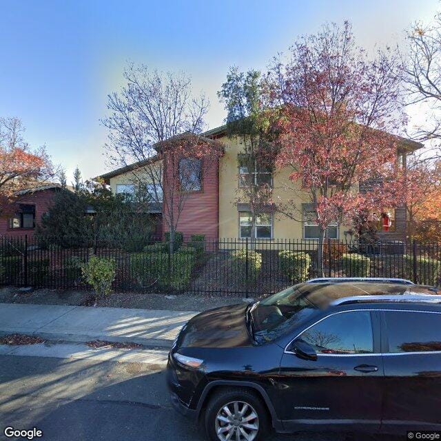 Laurel Gardens Apts