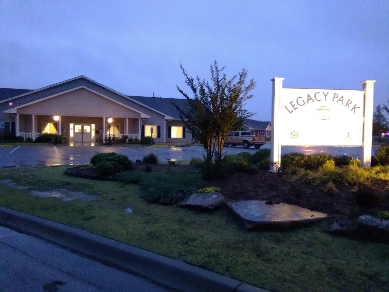 Legacy Park Apts