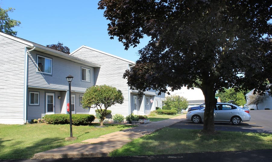 Lewis Apts