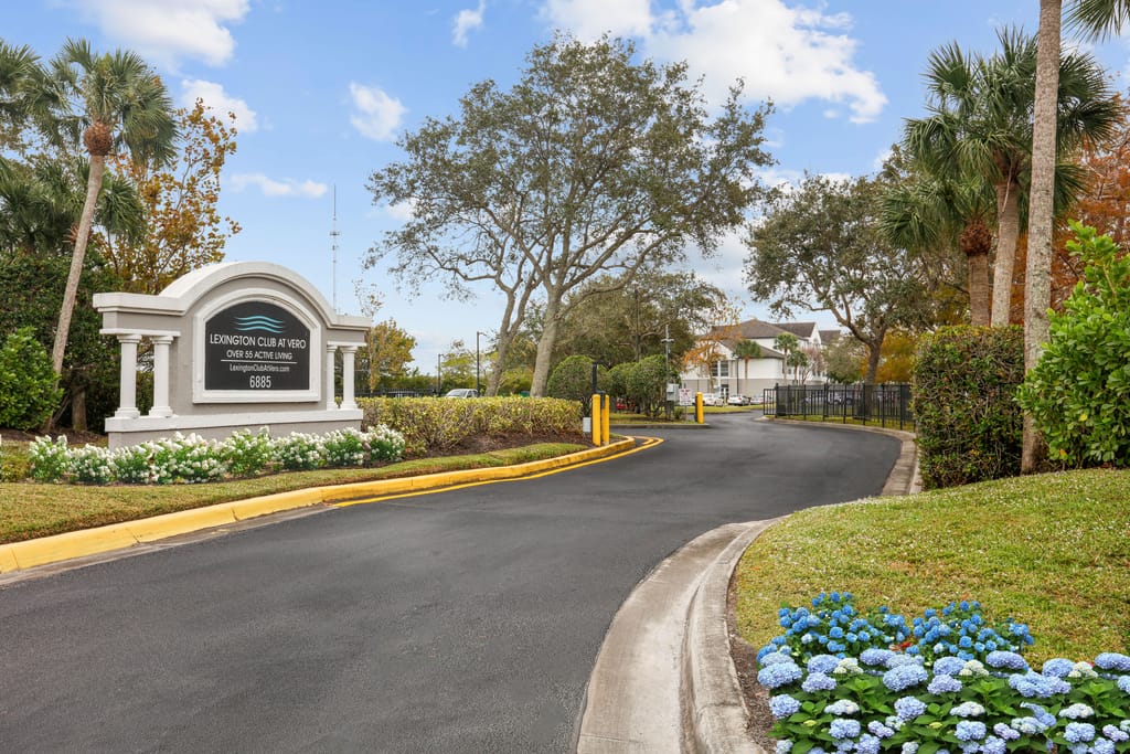 Lexington Club At Vero