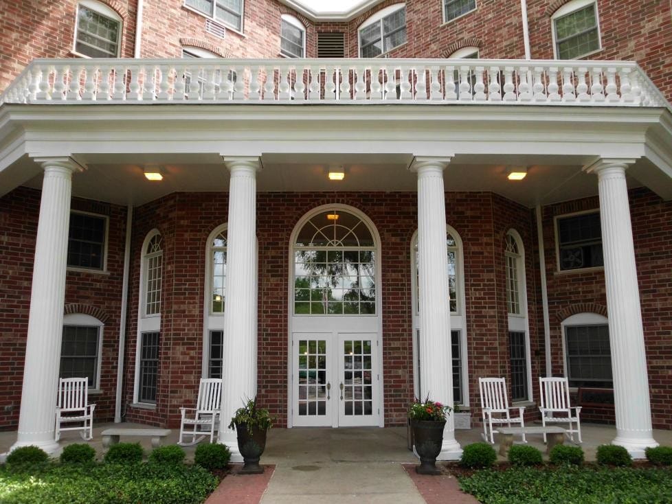 Lilac Apts