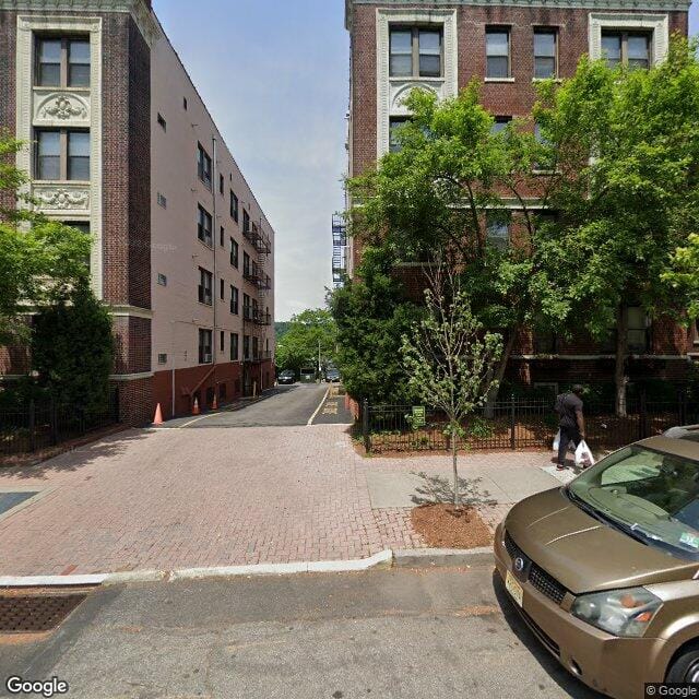 Lincoln Avenue Apartments