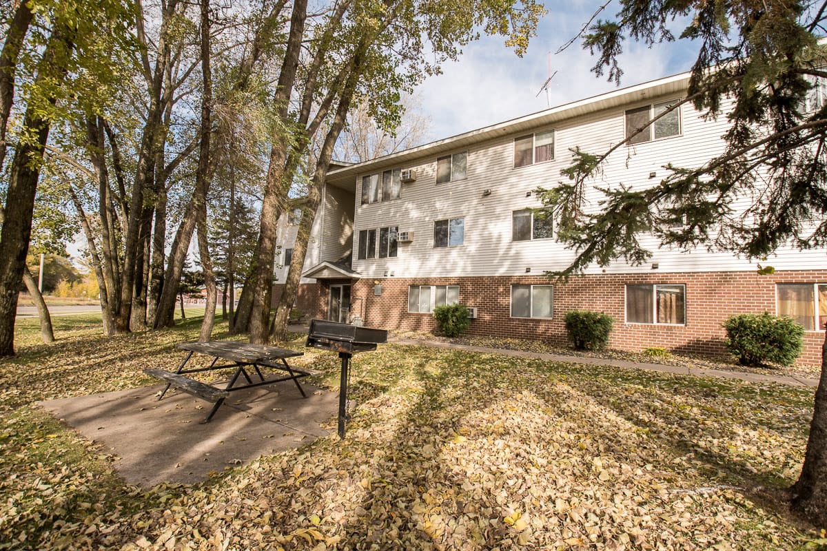 Lincoln Pointe I Apartments