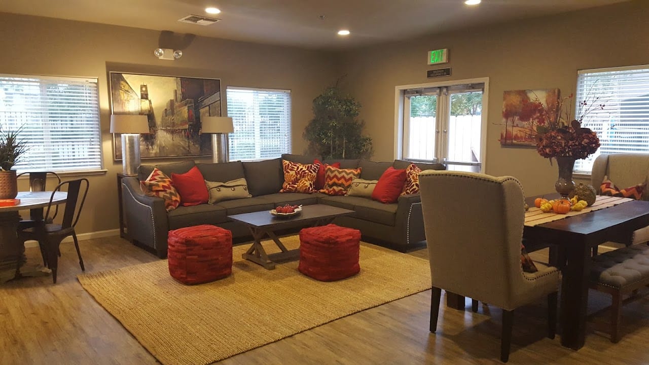 Lincoln Terrace Apts