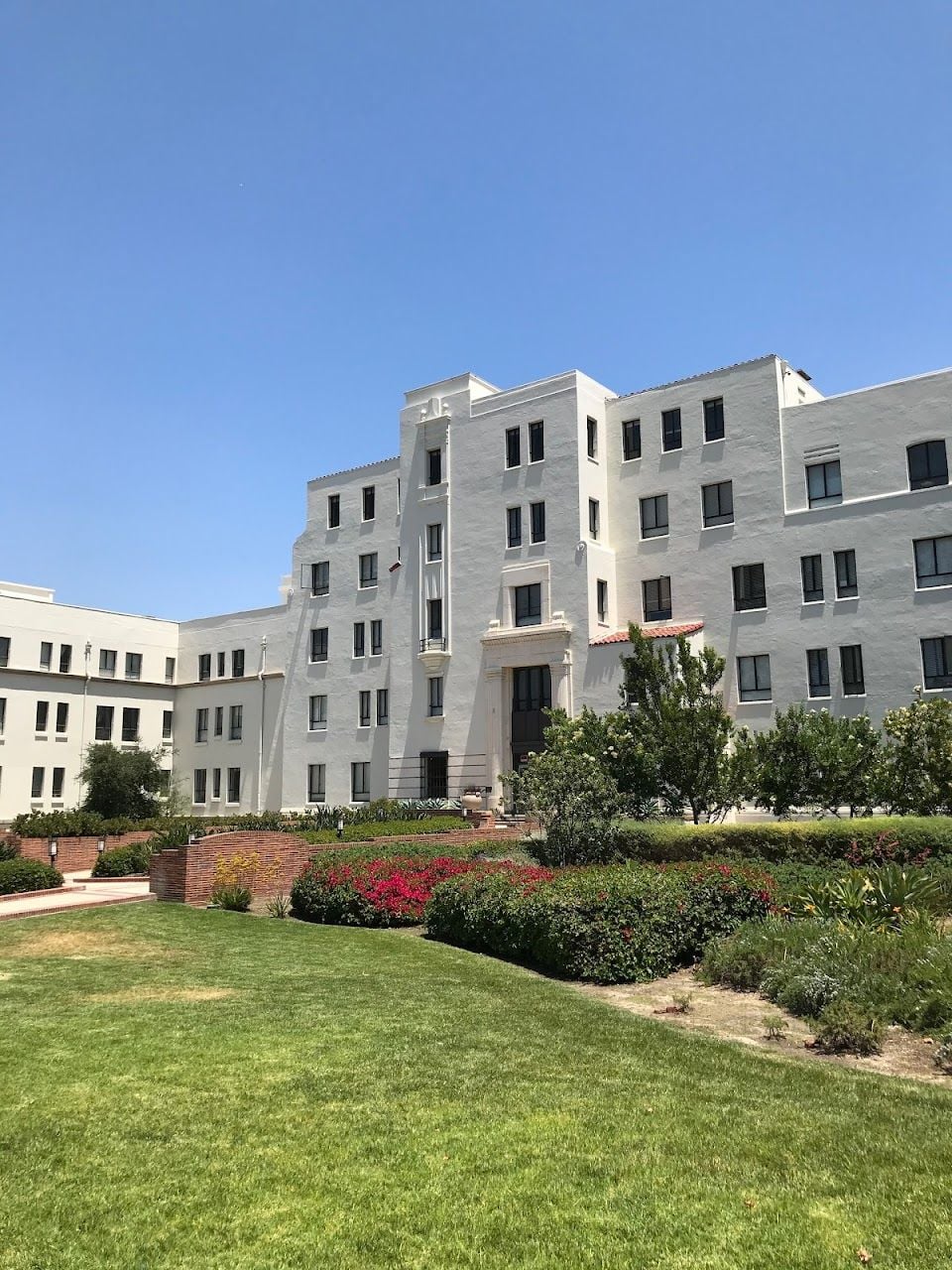 Linda Vista Senior Apts