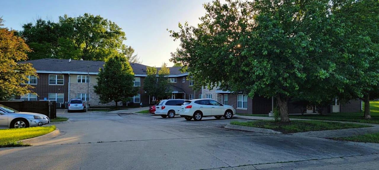 Linden Apts