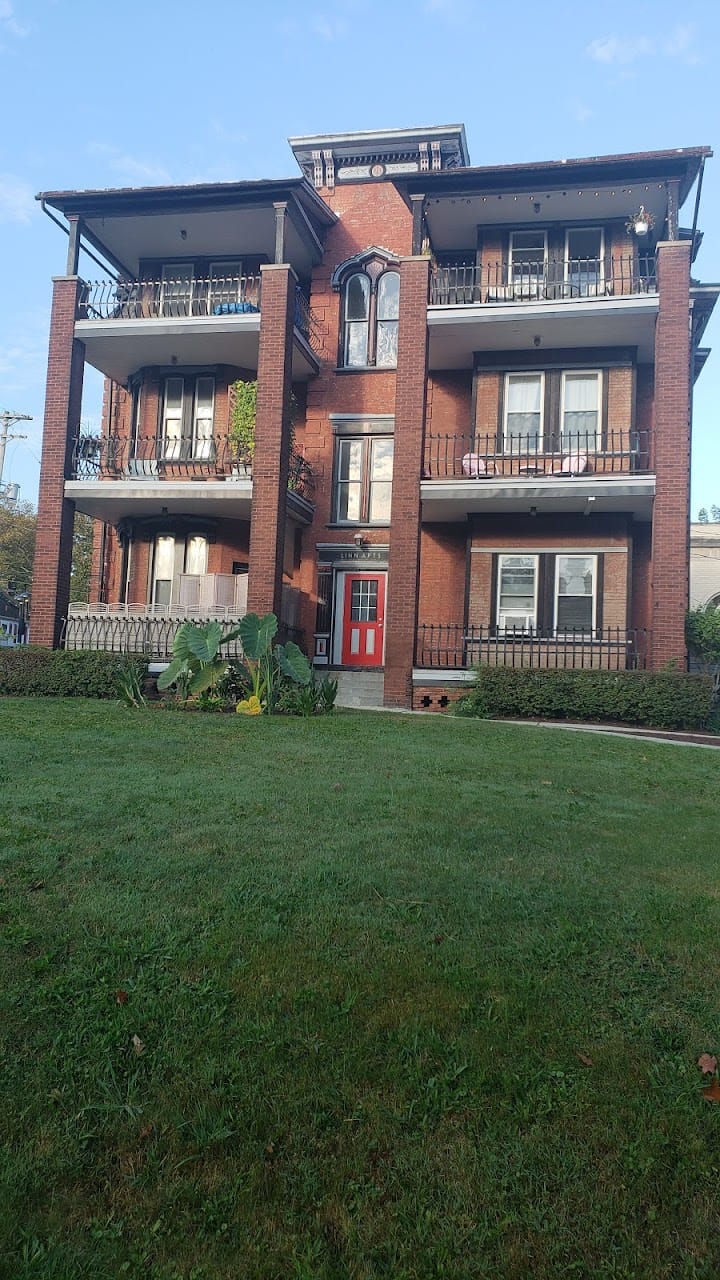 Linncourt Apts