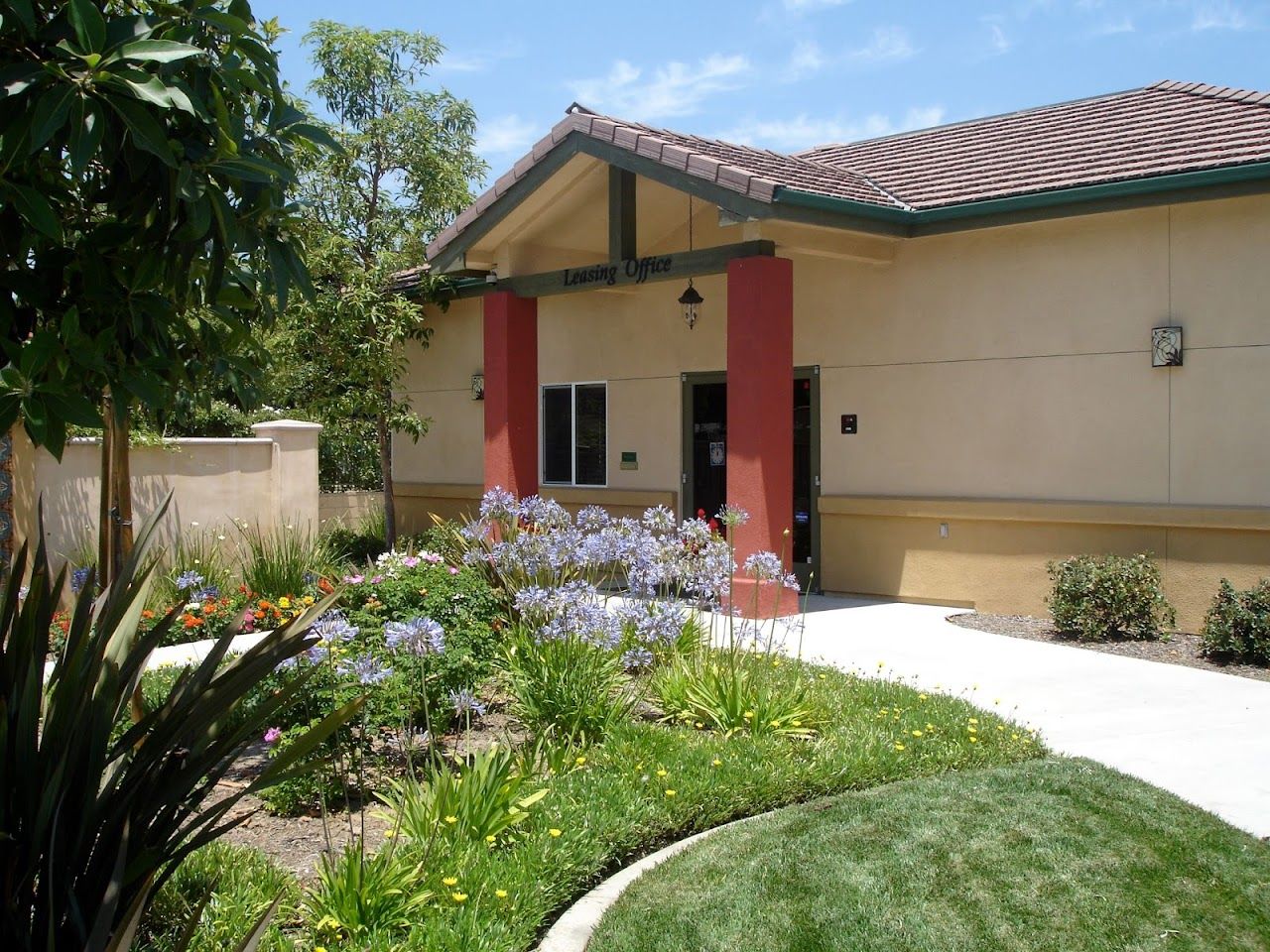 Little Lake Village Apts