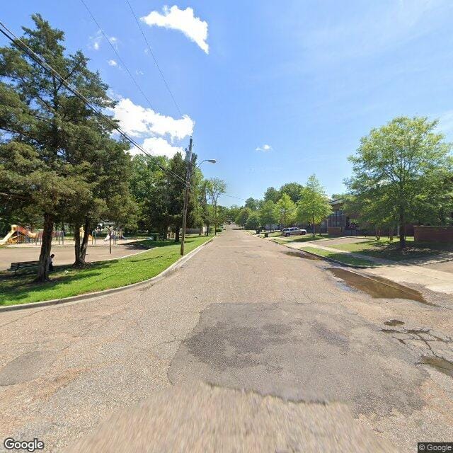 Livingston Place Apts