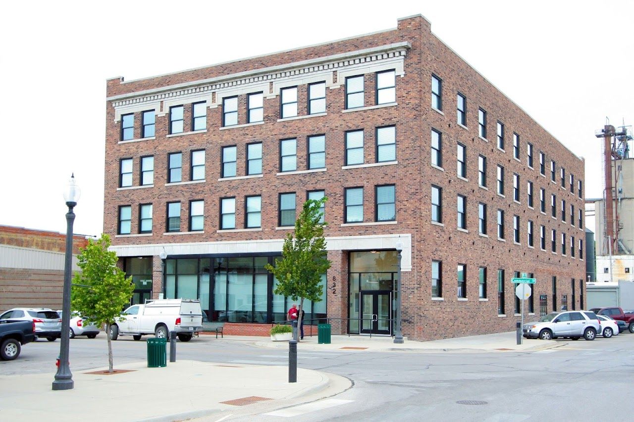 Lofts At 832