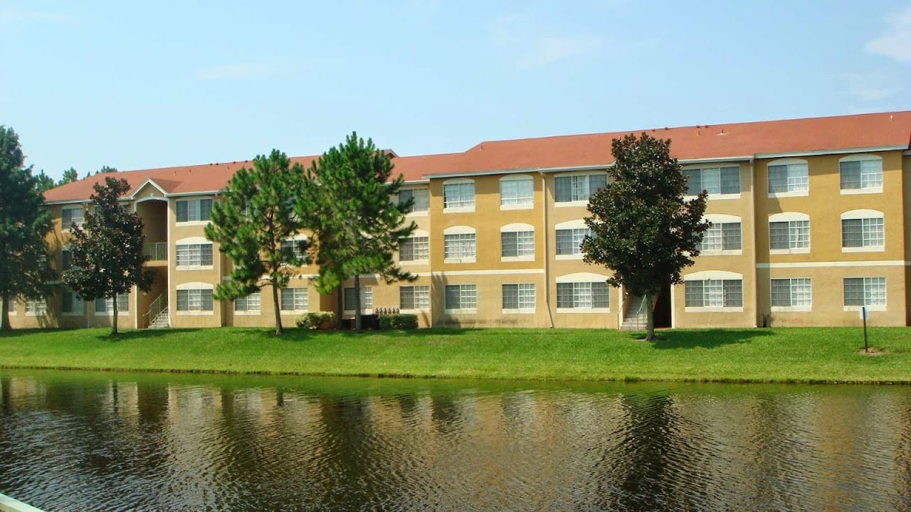 Logan'S Pointe