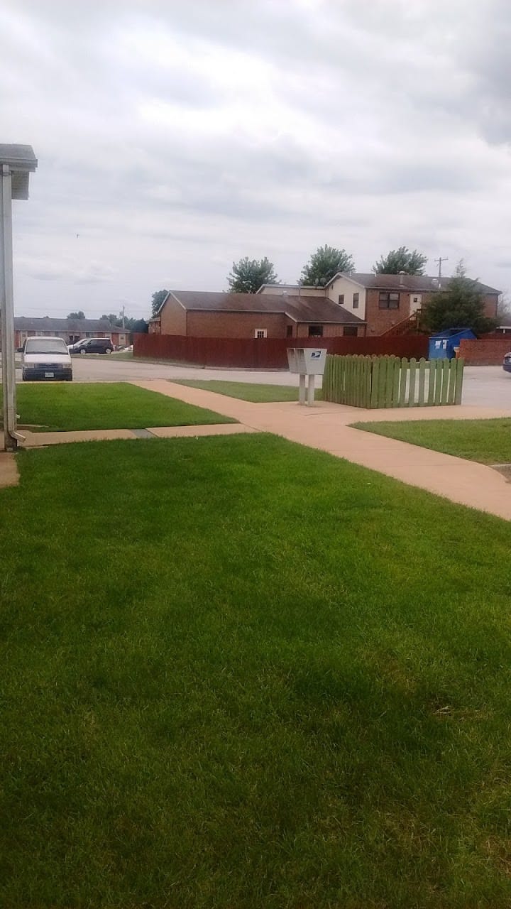 Lombard Heights Apts
