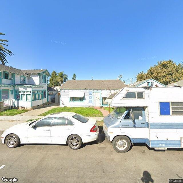 Long Beach Burnett Apts