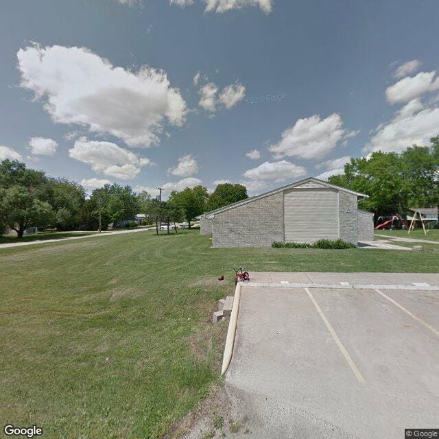 Longview Apts