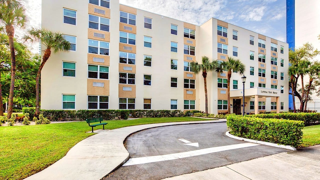 Lummus Park Manor