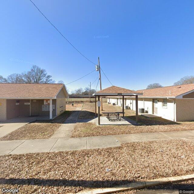 Lutkin Bayou Apts