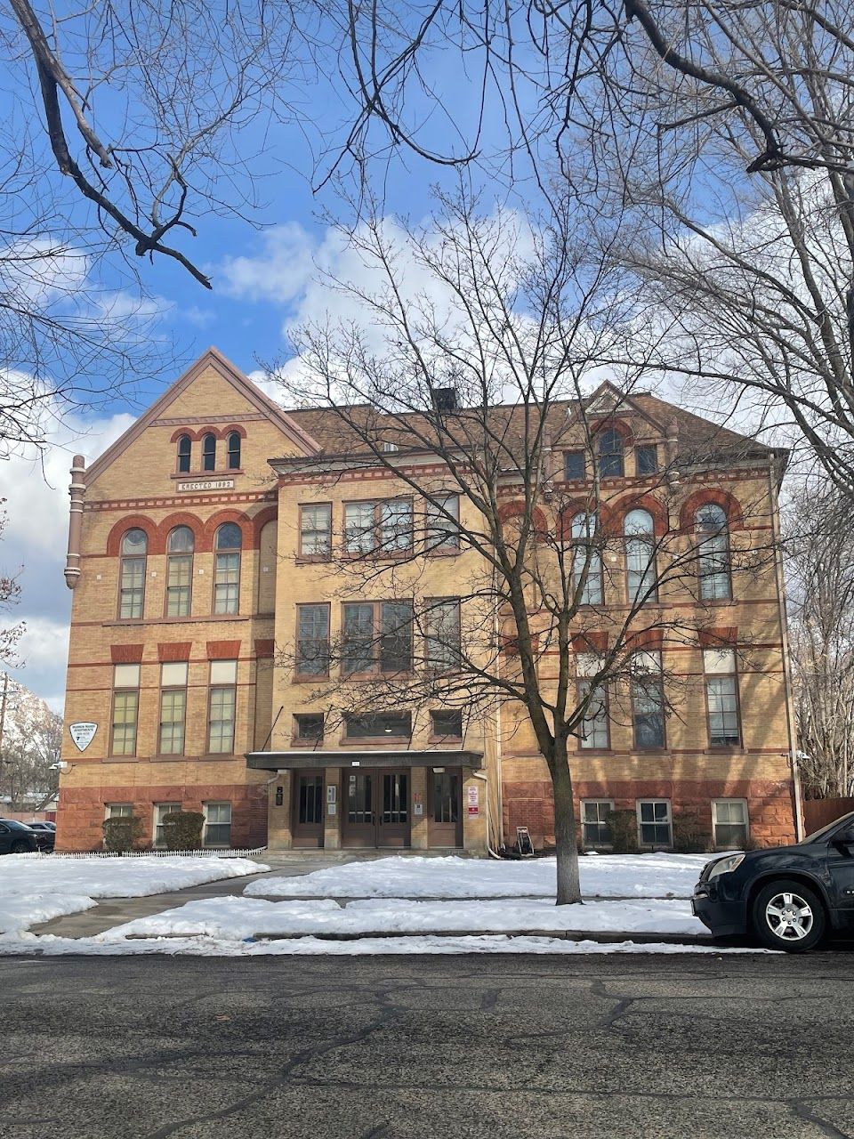 Madison Manor Apts.