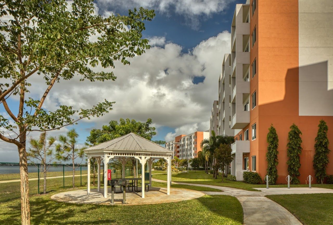 Mangonia Residence