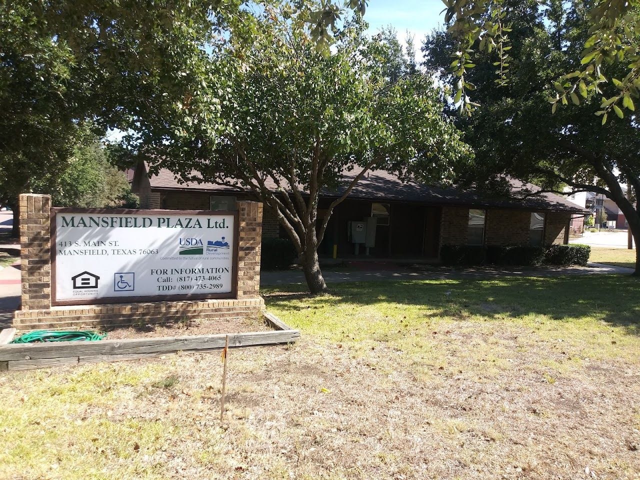 Mansfield Plaza Apts