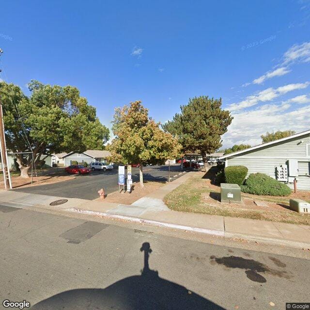 Manzanita Hills Apts