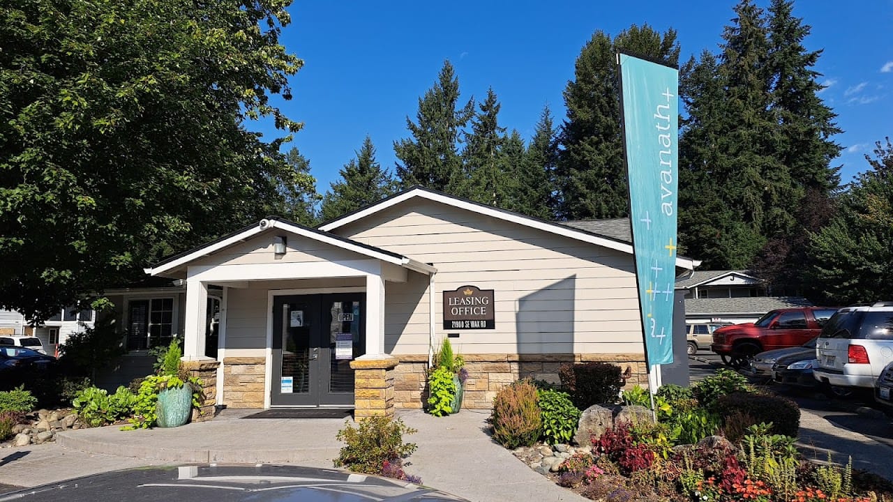 Maple Crossing Apartments