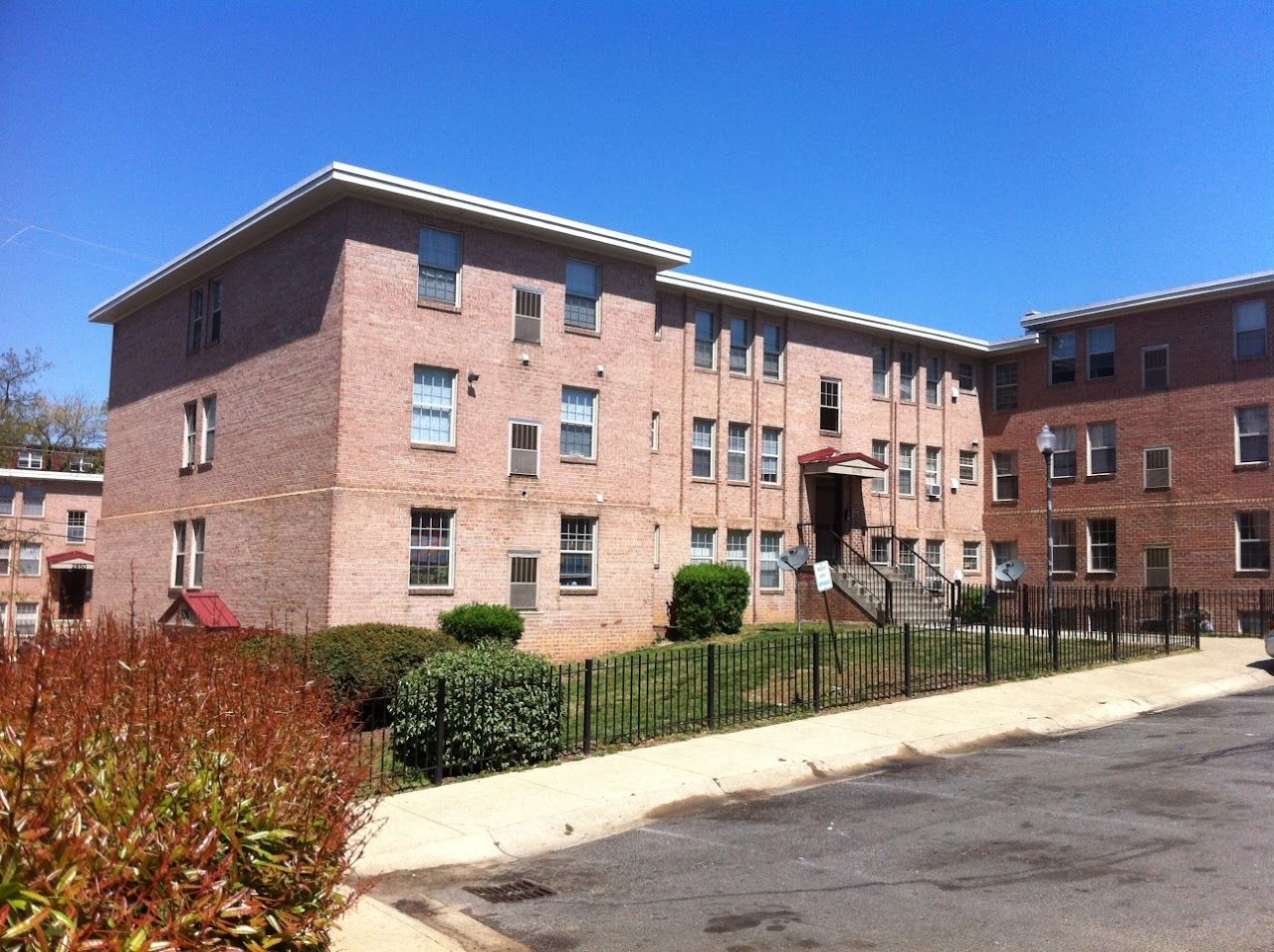 Maplewood Courts