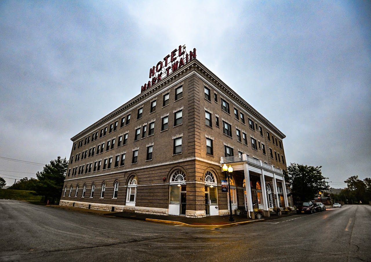 Mark Twain Apts