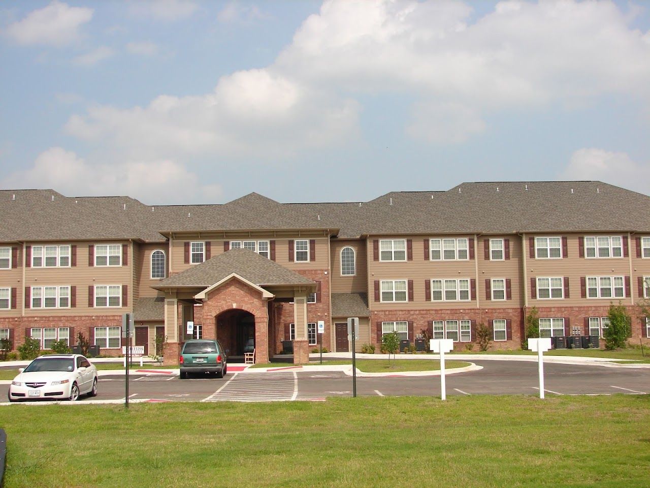 Market Place Apts