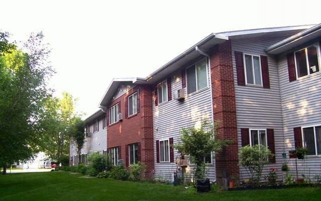 Marquette Manor