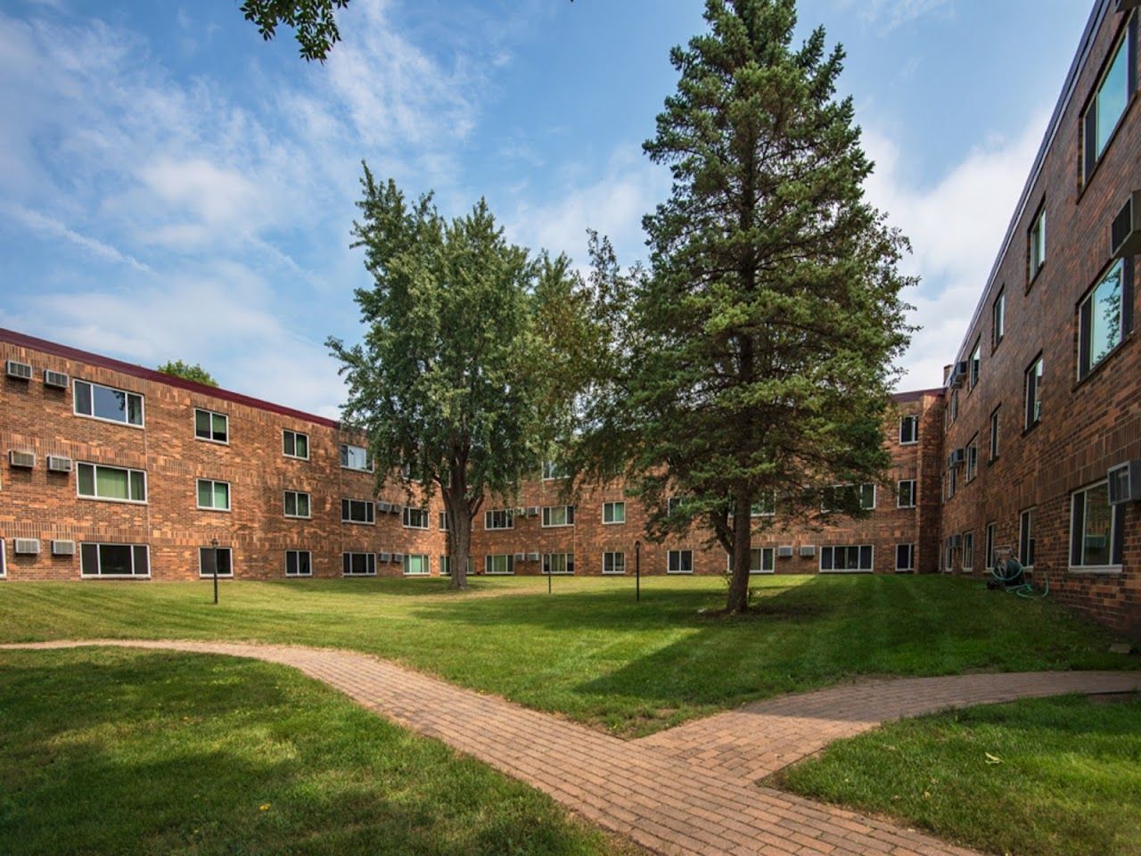 Marshall Square Apartments