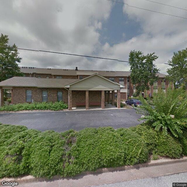 Mayfair Manor Apts