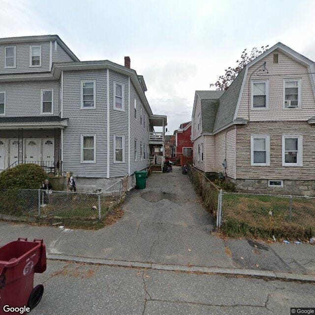 Mayflower Apts