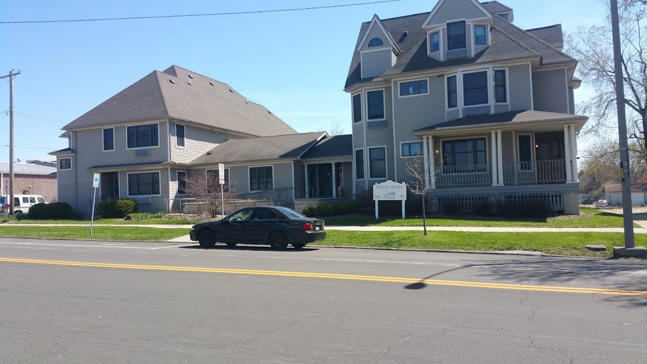 Mayors Manor