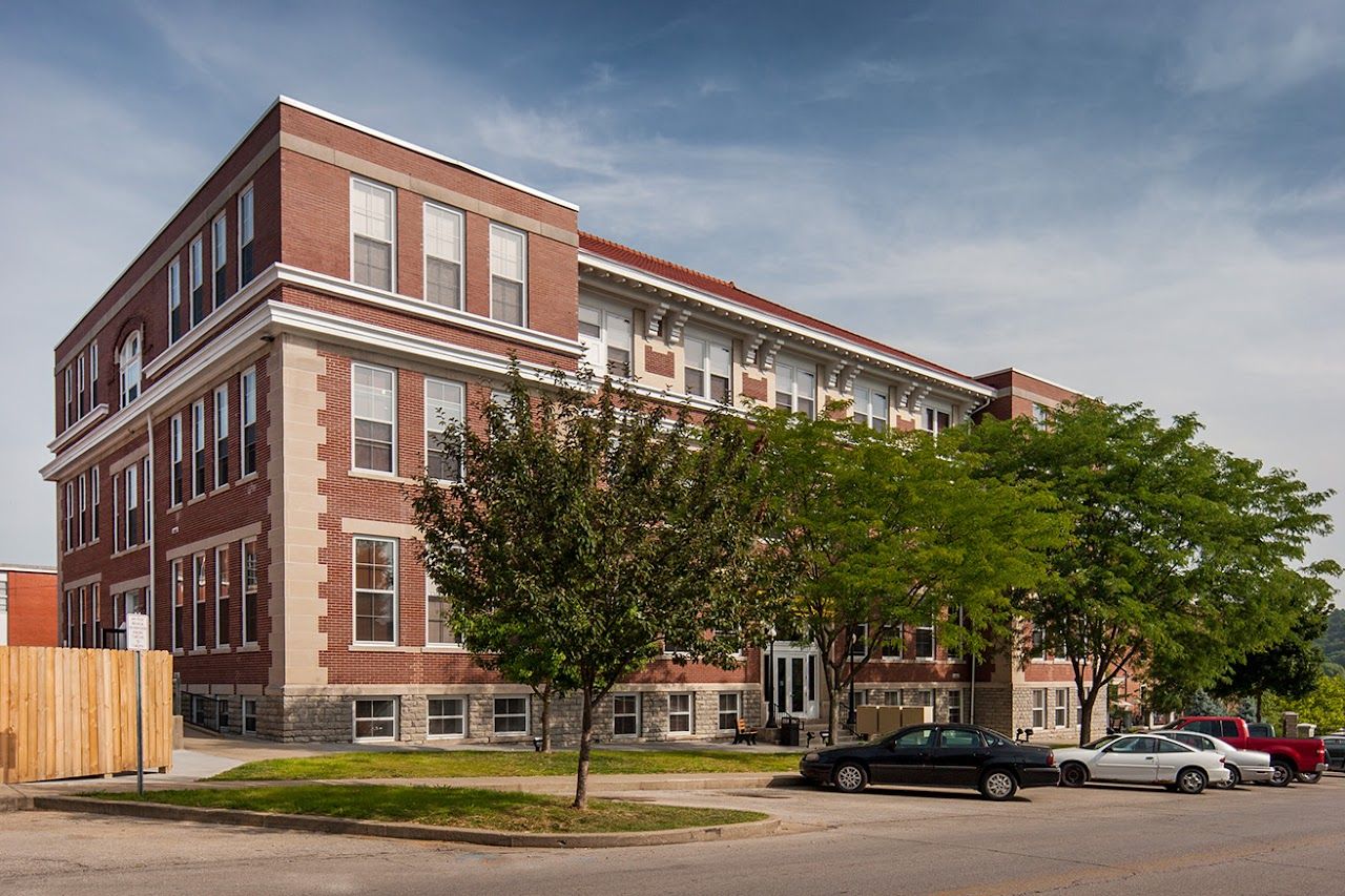 Maysville High School Apts