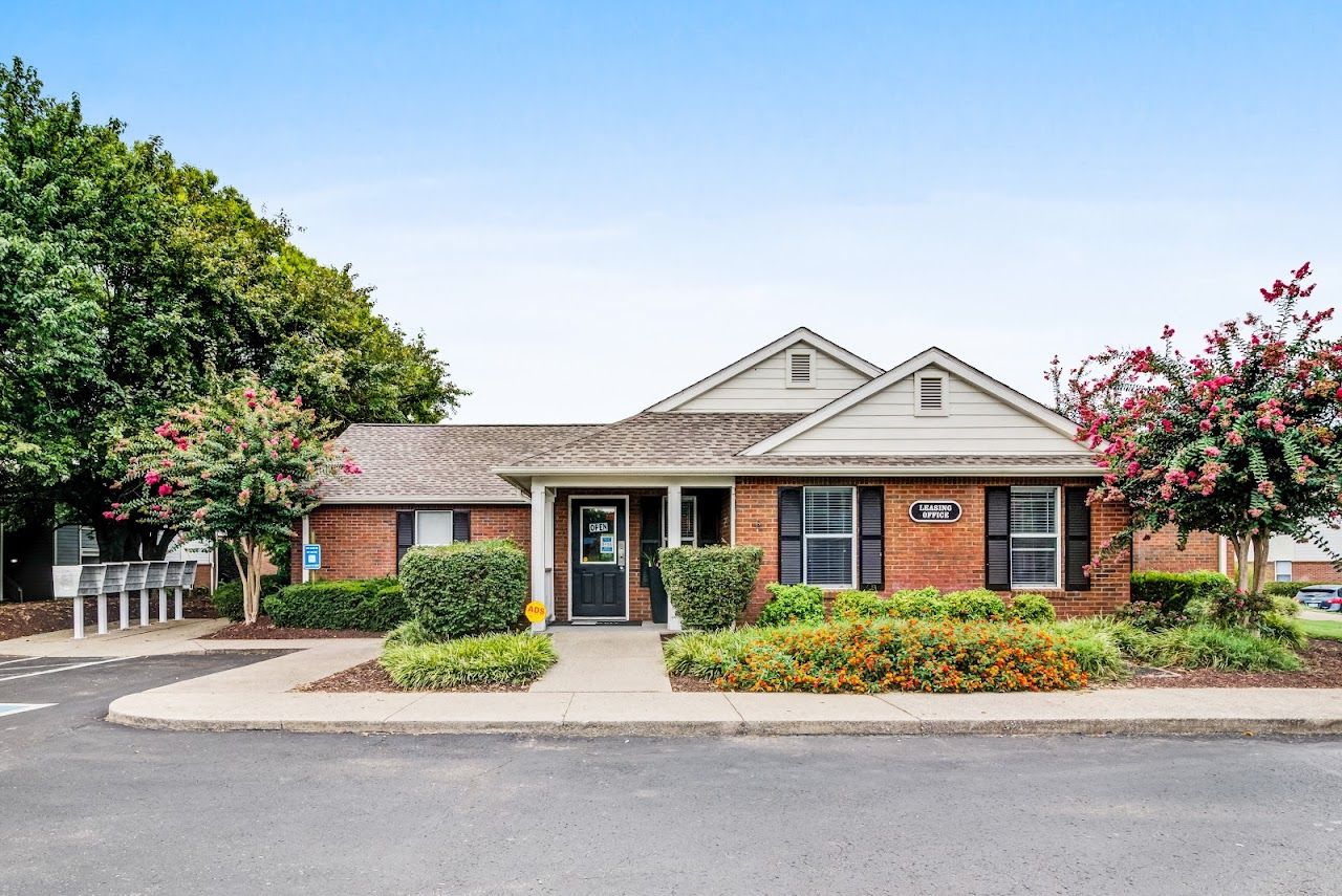 Meadow Wood Apts