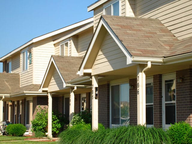 Meadowbrook Apts