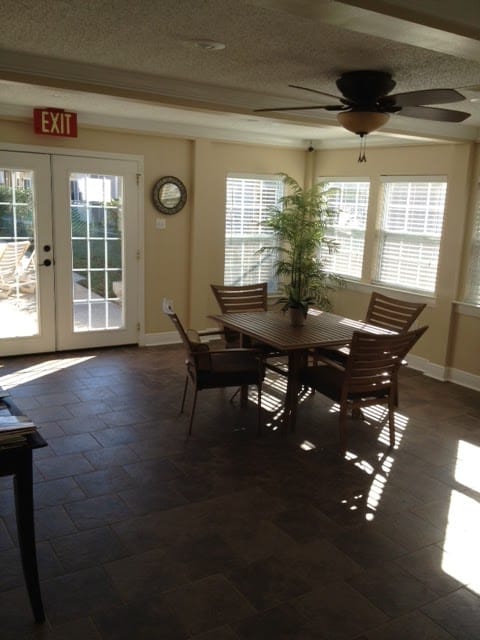 Meadowbrook Apts