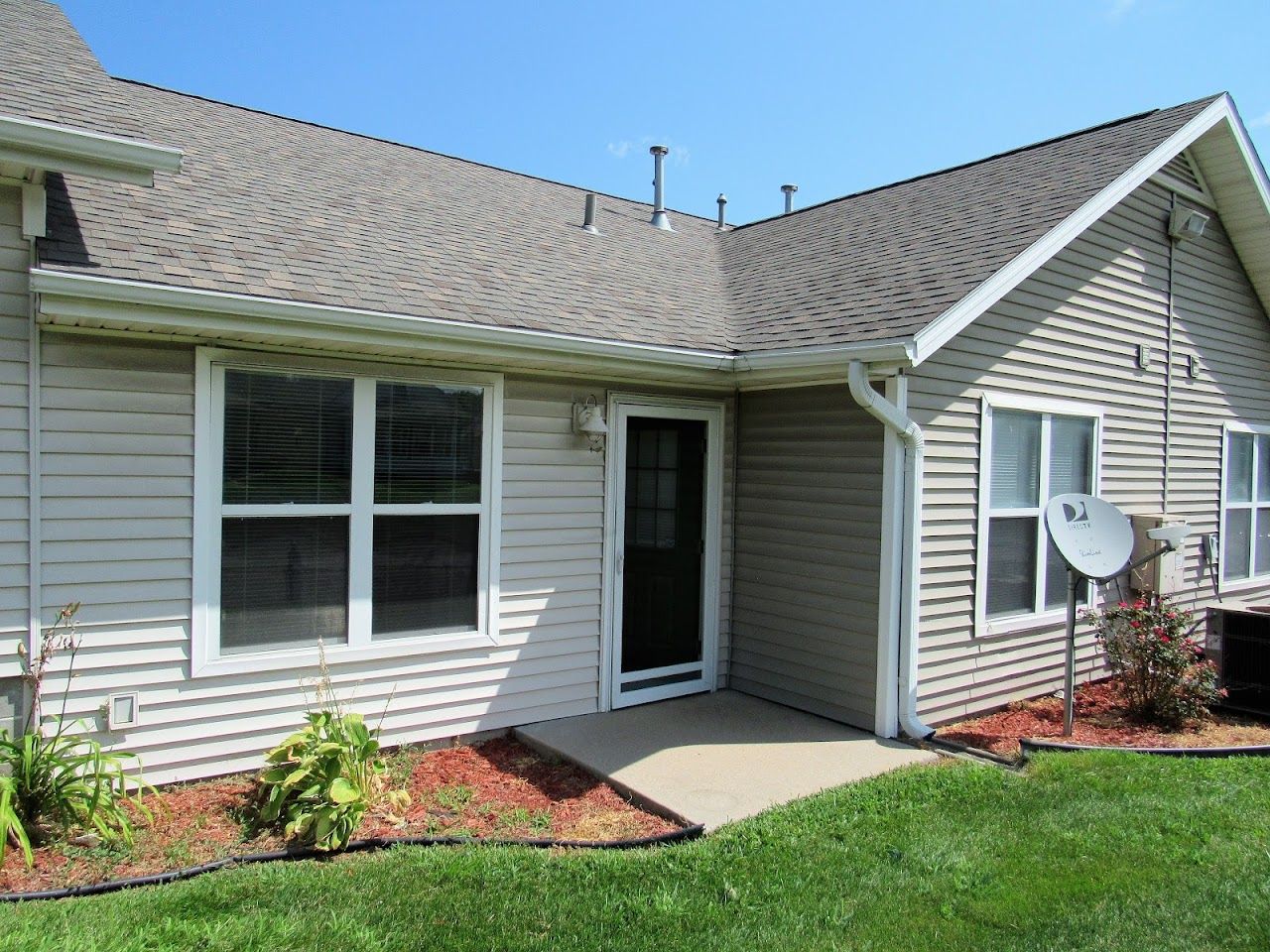Meredith Manor Apts