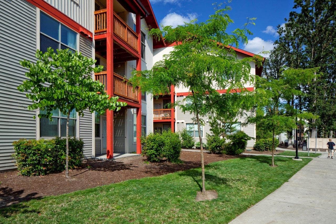 Merlo Station Apts I