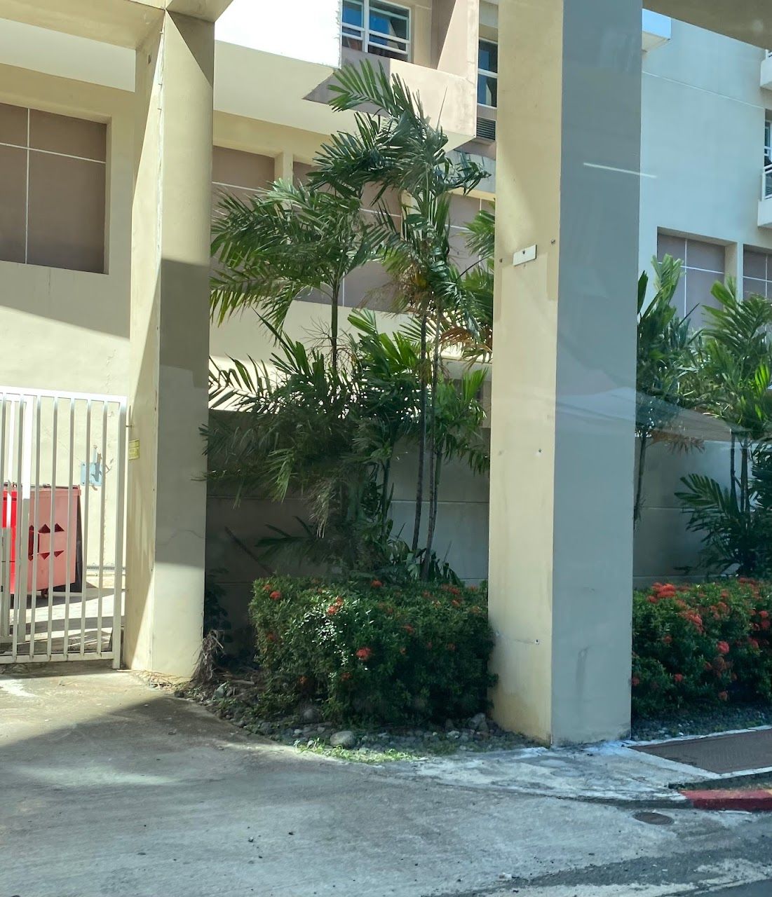 Metropolis Apts