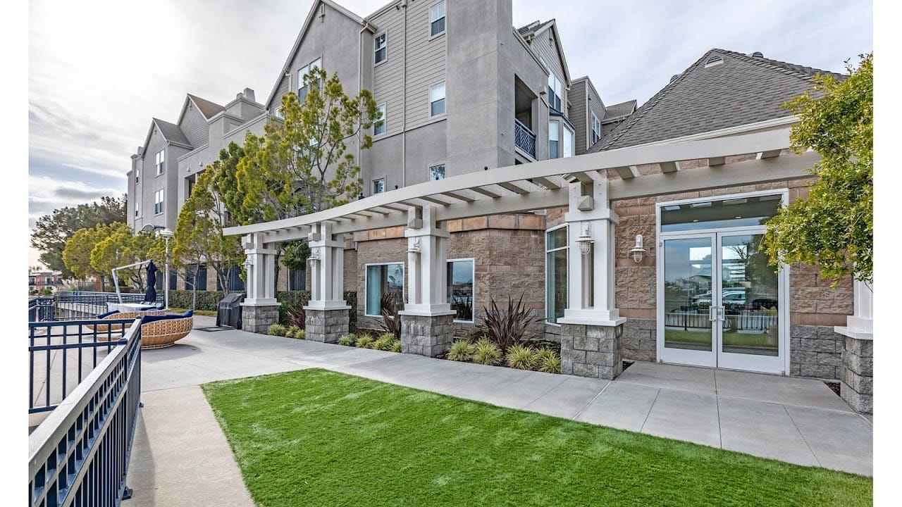Miramar Apts